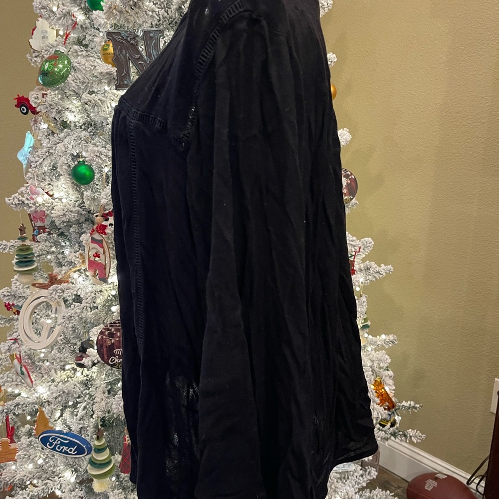 Old Navy Black Women's Blouse - Picture 3 of 5